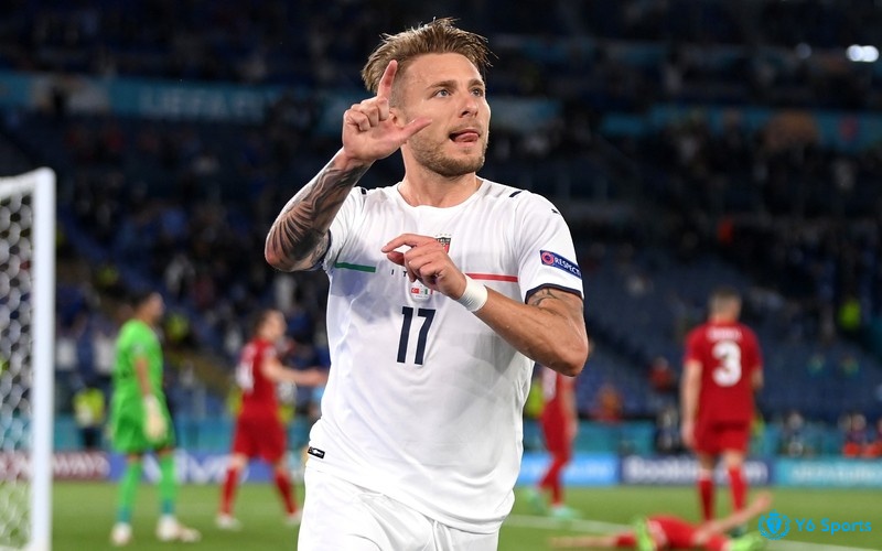 Ciro Immobile thành công góp mặt vào Top 10