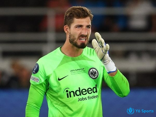 Thủ môn Kevin Trapp mang lại vinh quang cho CLB Eintracht Frankfurt