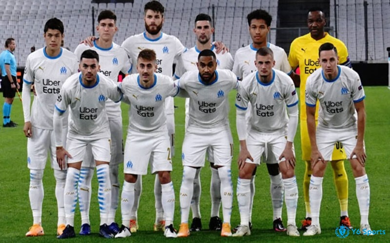 Bám sát theo sau là Marseille với 9 lần vô địch