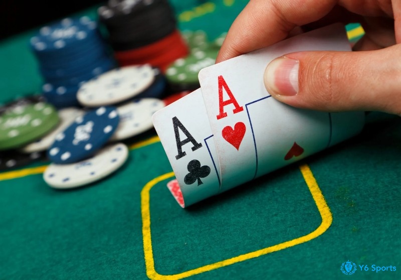 Ngoài biết tháu cáy là gì? Người chơi Poker còn phải biết thêm về kĩ thuật tháu cáy ngược