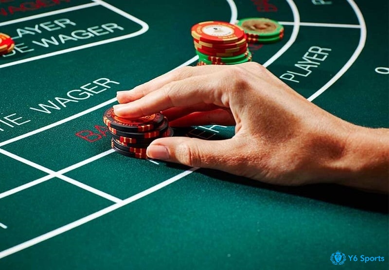 Chơi game bài Baccarat không gấp thếp dễ dàng kiếm soát vốn tiền