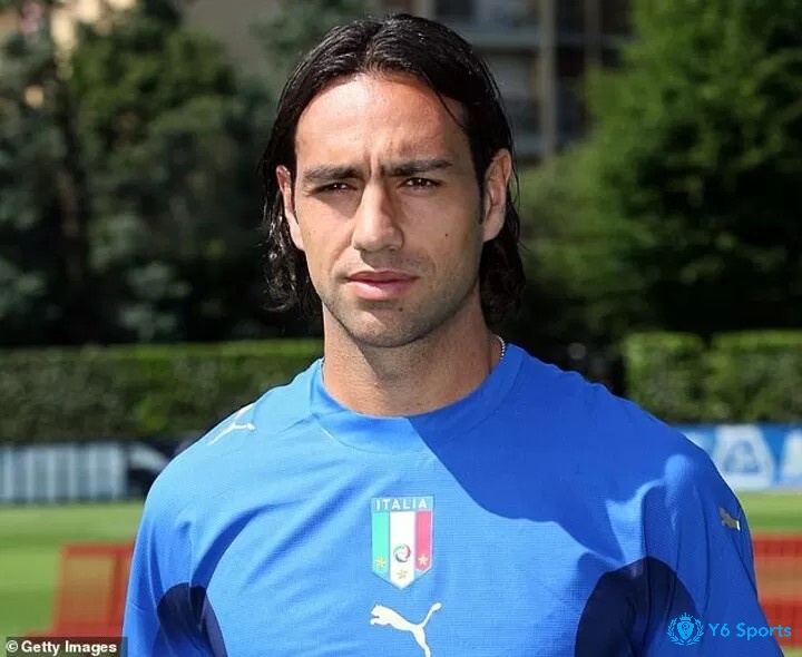 Trung vệ hay nhất World Cup nổi tiếng thế giới - Alessandro Nesta (Italia)